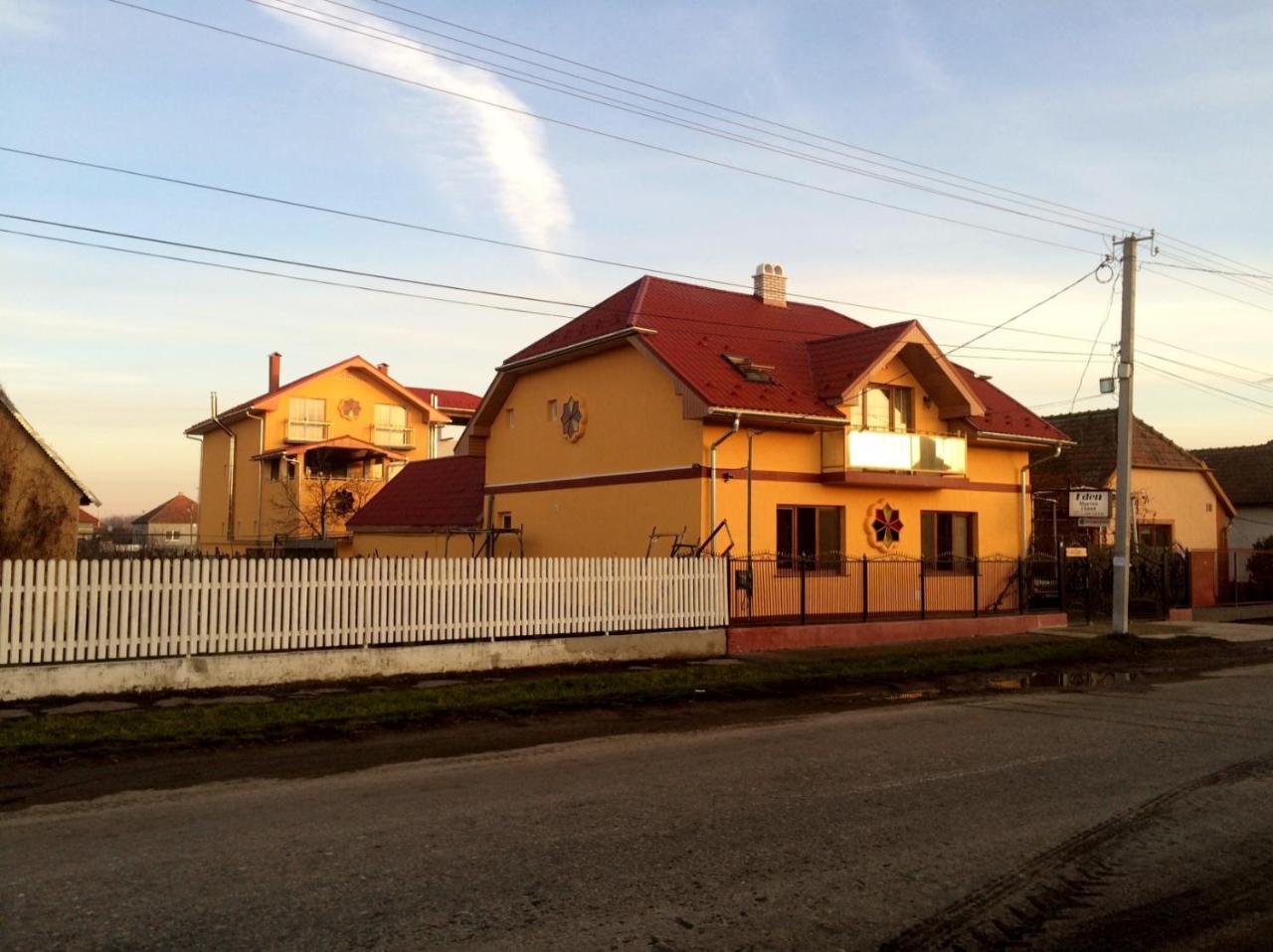 Villa Eden Delux Yanoshi Exterior foto